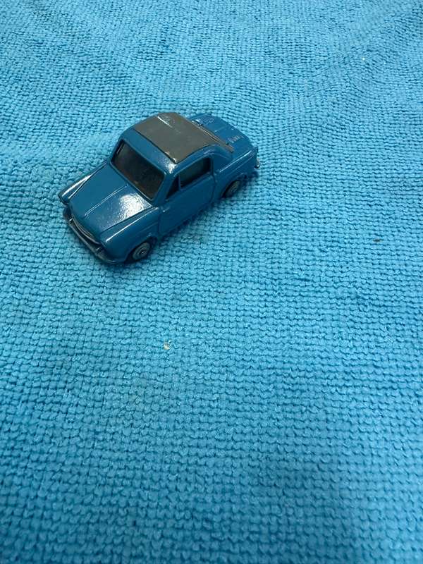 DINKY TOYS