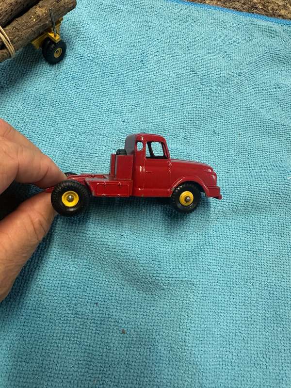 DINKY TOYS