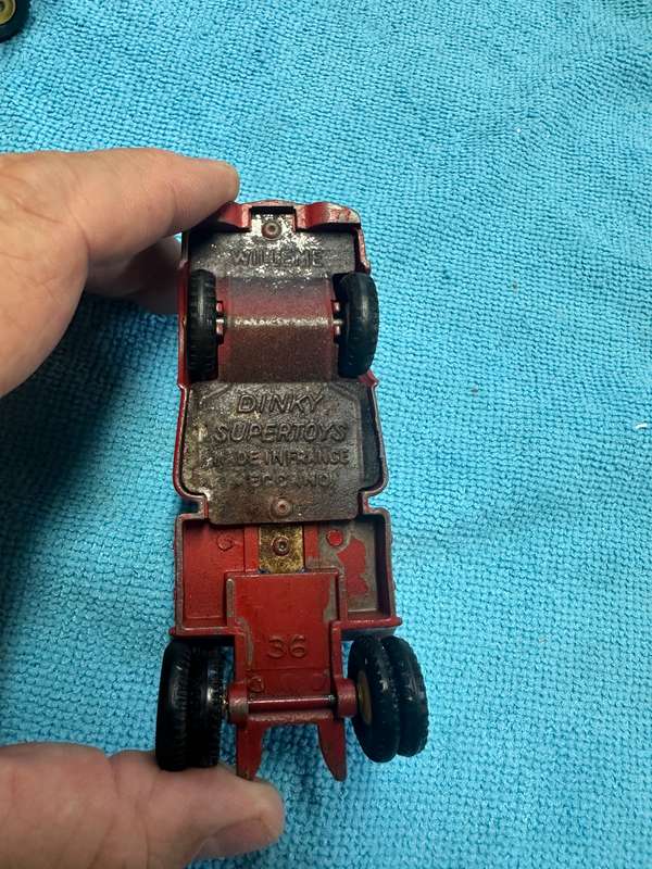 DINKY TOYS