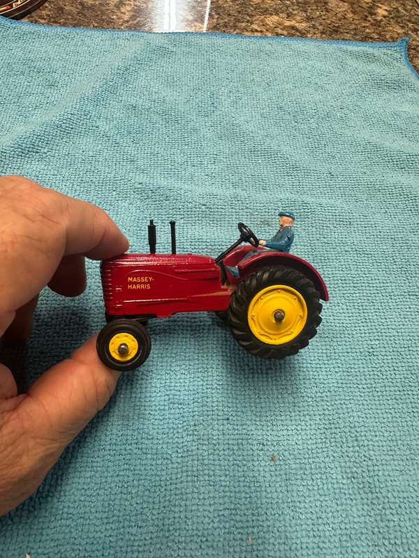 DINKY TOYS