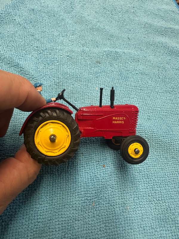 DINKY TOYS