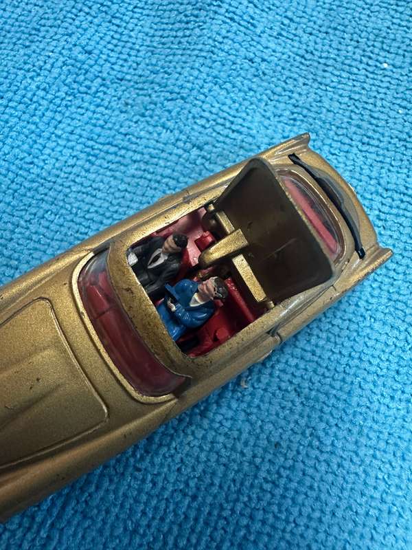 DINKY TOYS
