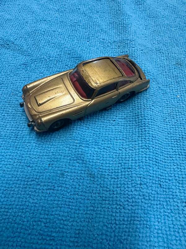 DINKY TOYS