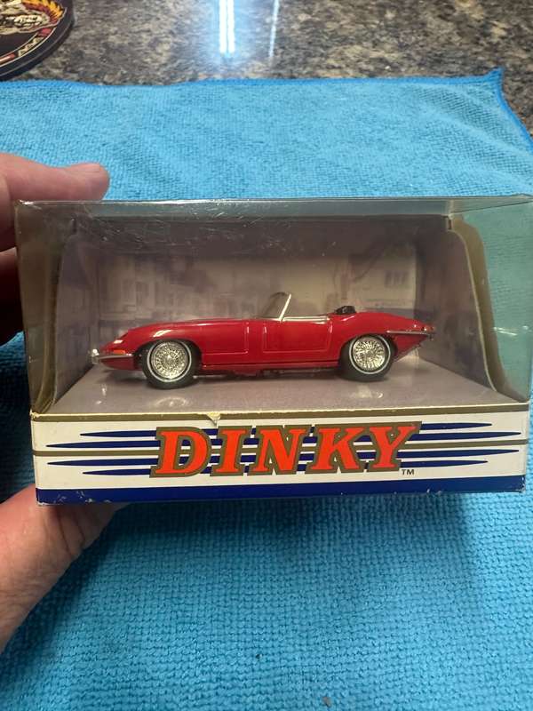 DINKY TOYS