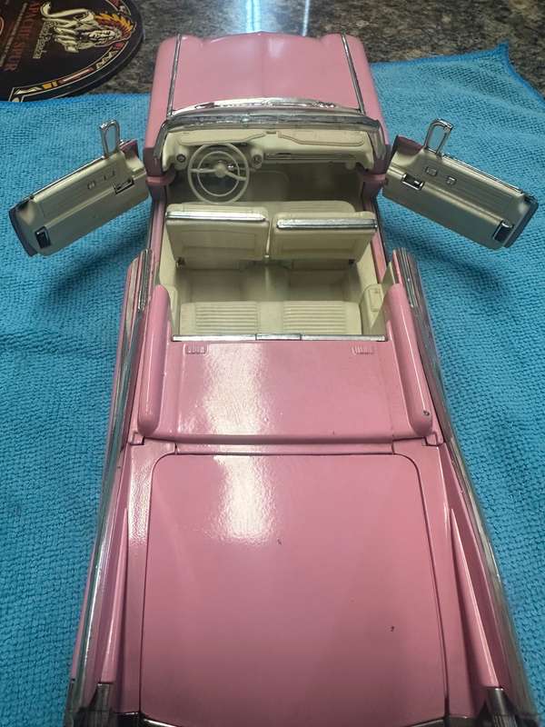 DINKY TOYS