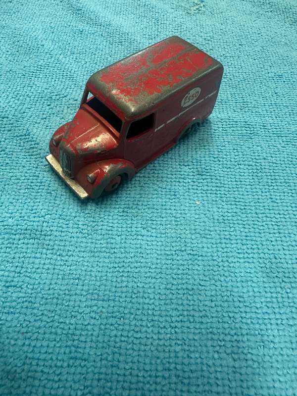 DINKY TOYS