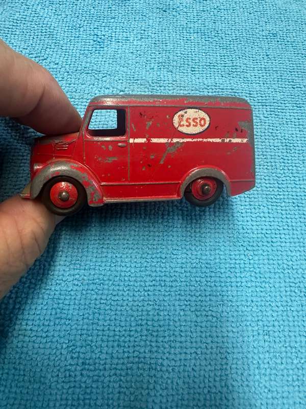 DINKY TOYS