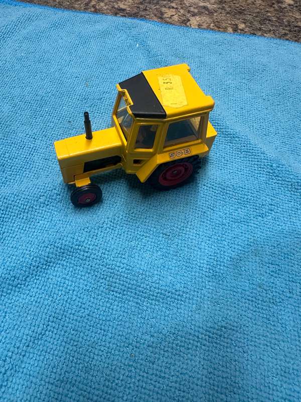 COGI TOYS TRACTOR