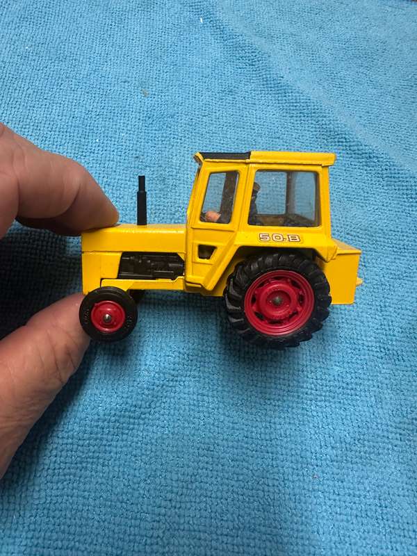 COGI TOYS TRACTOR