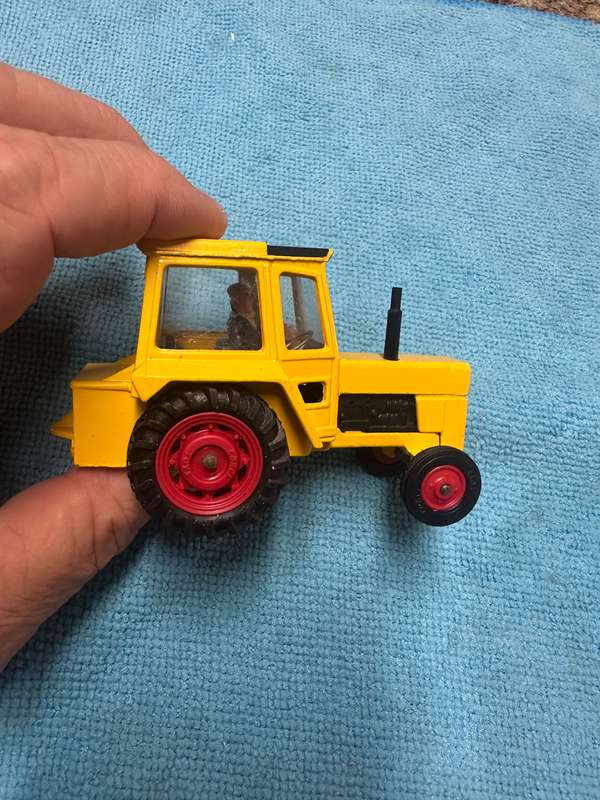 COGI TOYS TRACTOR