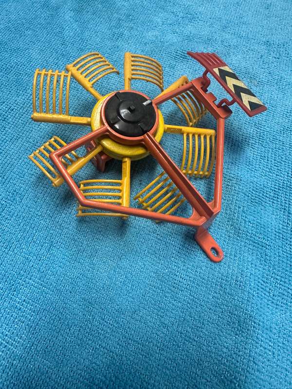 BRITAINS FARM TOY