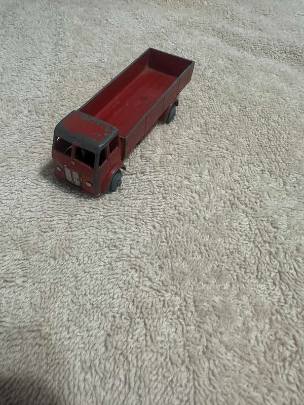 DINKY TOYS