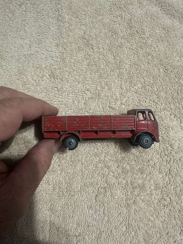 DINKY TOYS