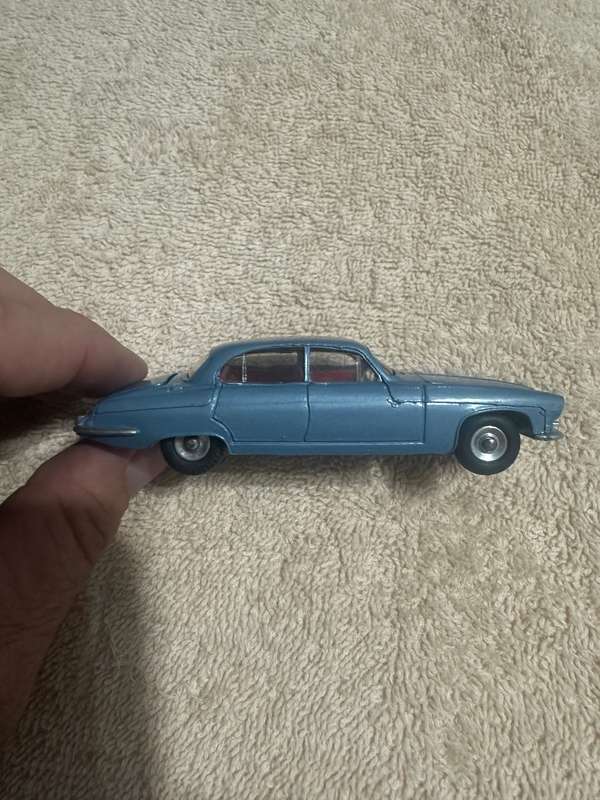 DINKY TOYS