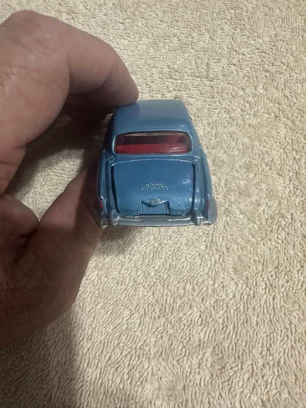 DINKY TOYS