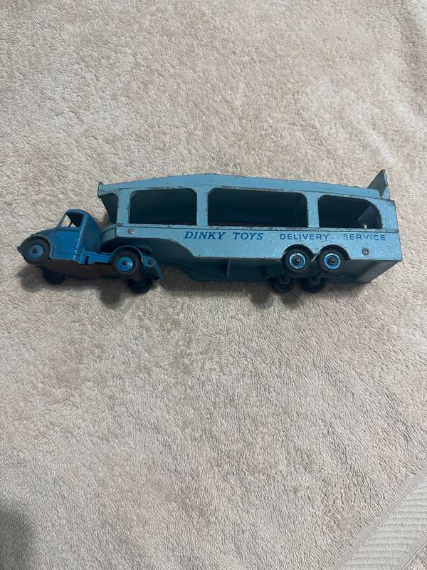 DINKY TOYS