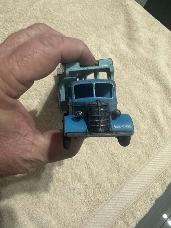 DINKY TOYS