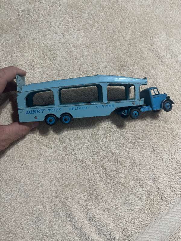 DINKY TOYS