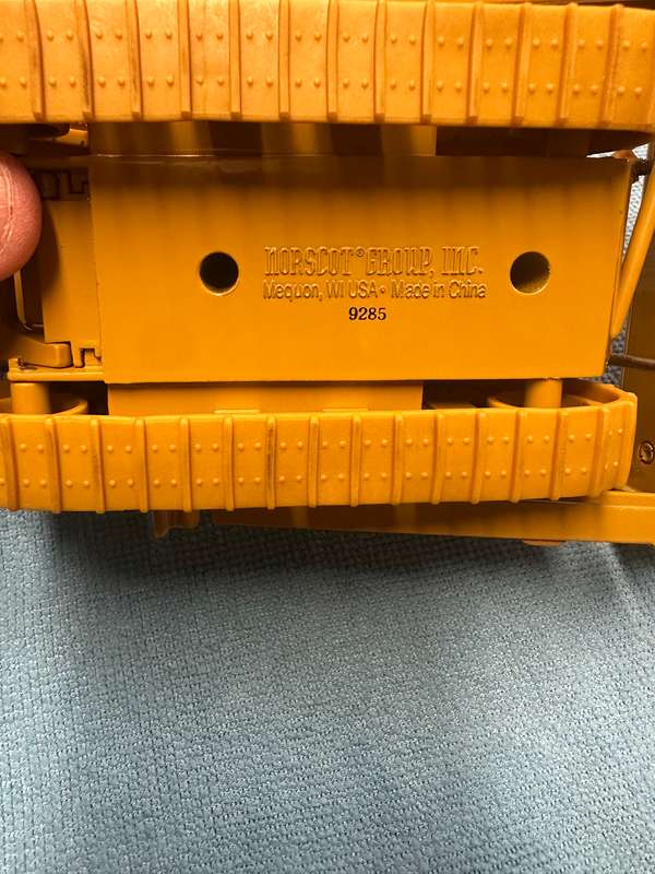 DINKY TOYS ( CATERPILLAR