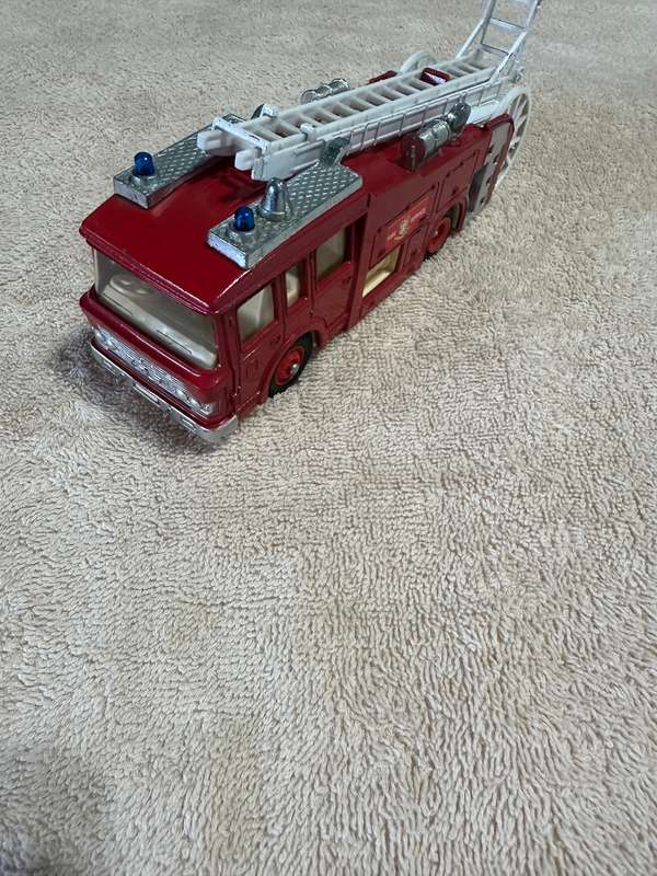 DINKY TOYS