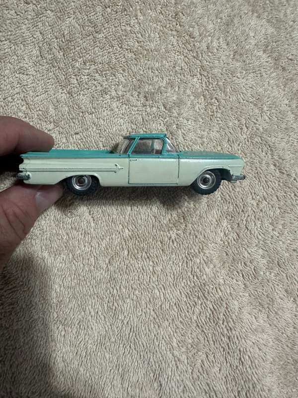 DINKY TOYS