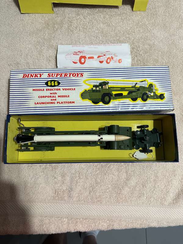 DINKY TOYS