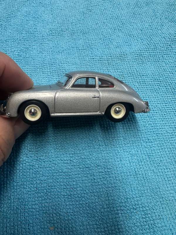 DINKY TOYS