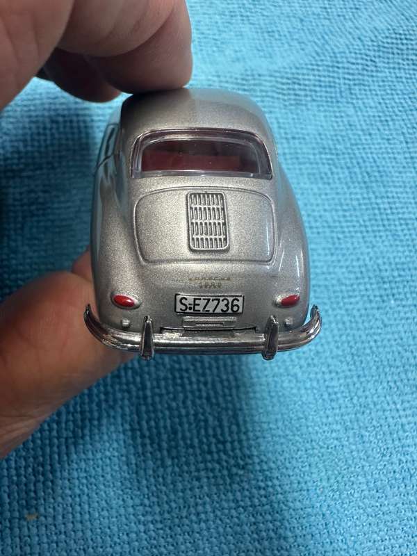 DINKY TOYS