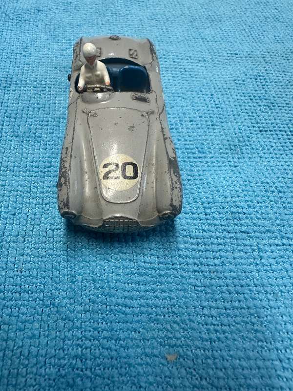 DINKY TOYS
