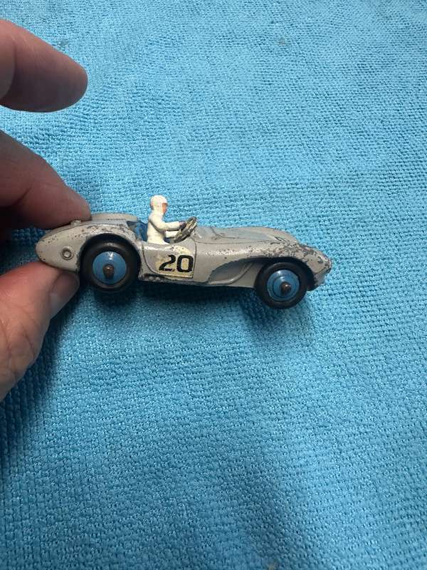 DINKY TOYS