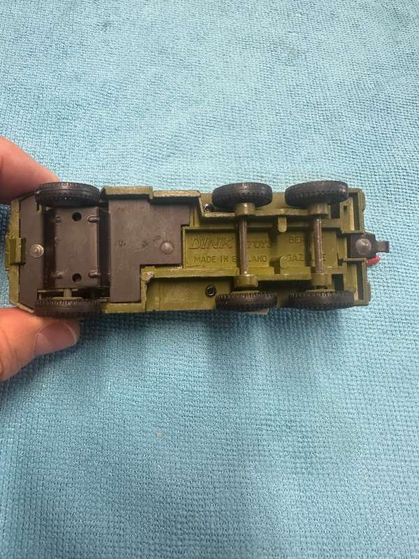 DINKY TOYS