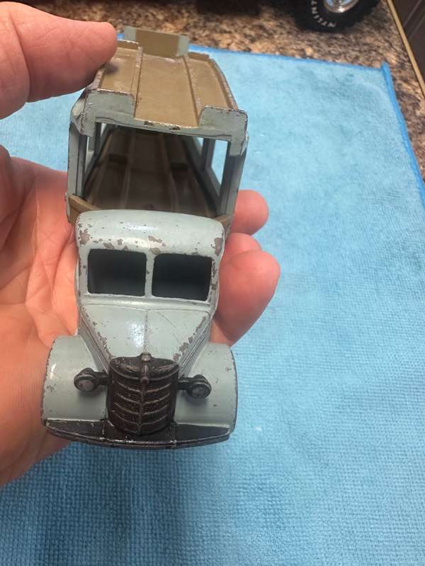 DINKY TOYS