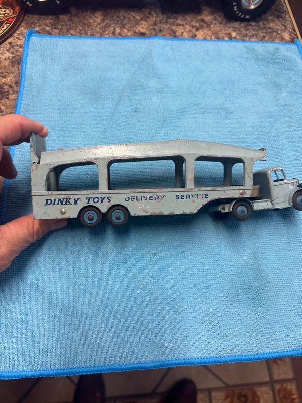 DINKY TOYS
