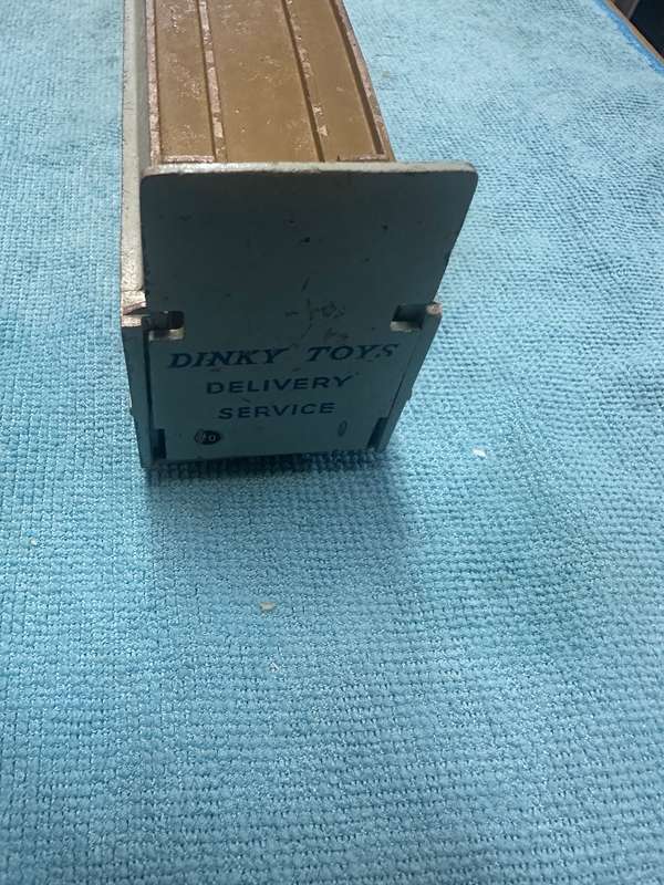 DINKY TOYS