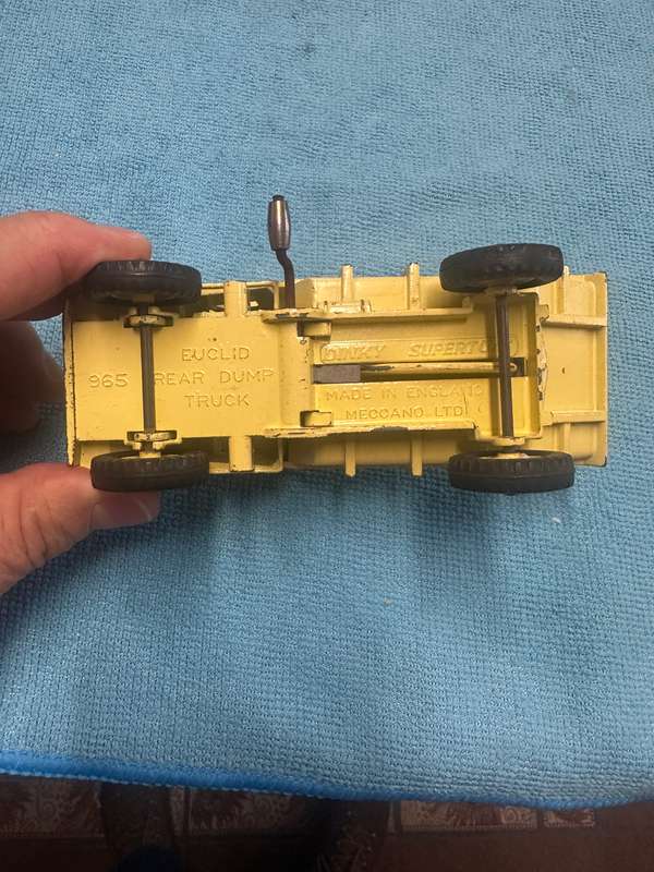 DINKY TOYS