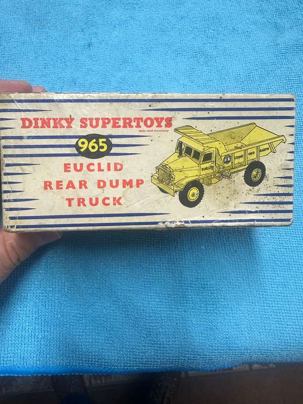 DINKY TOYS