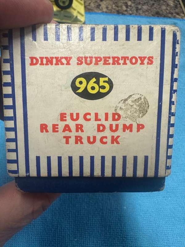 DINKY TOYS