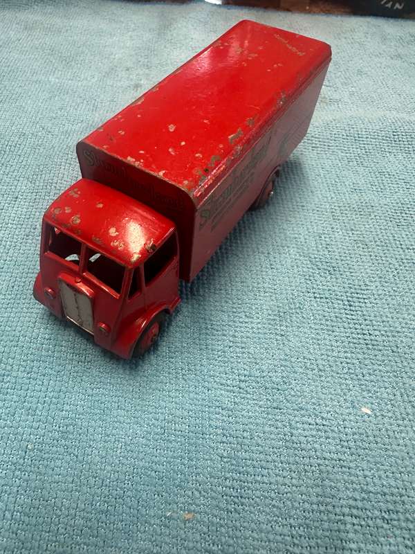 DINKY TOYS