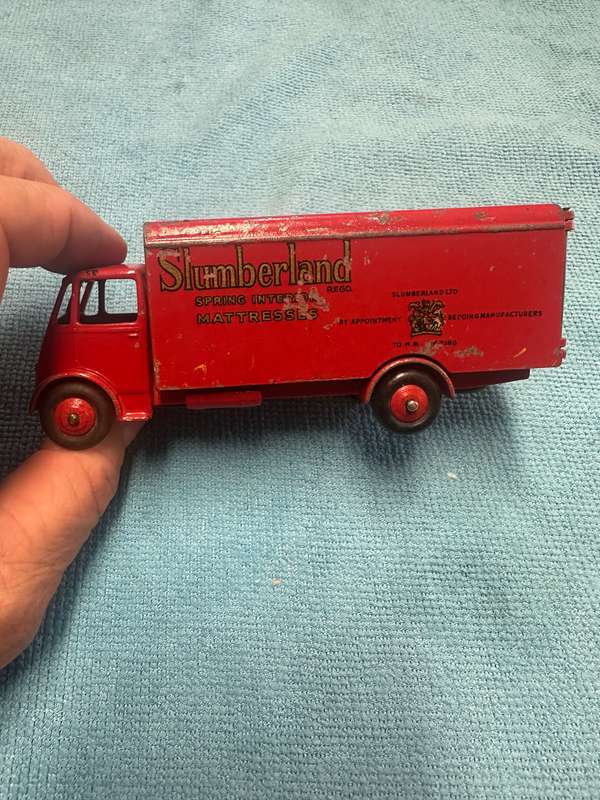 DINKY TOYS