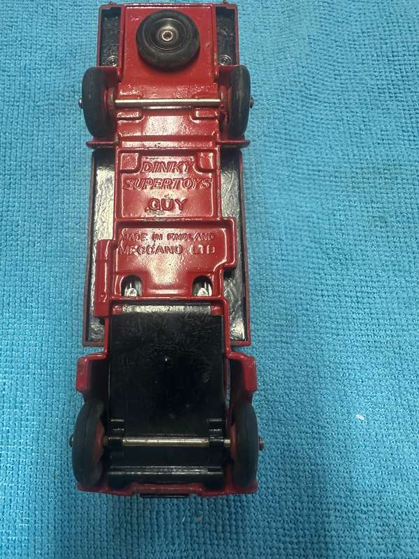DINKY TOYS