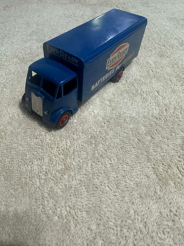 DINKY TOYS