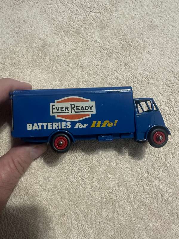 DINKY TOYS