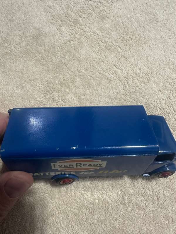 DINKY TOYS