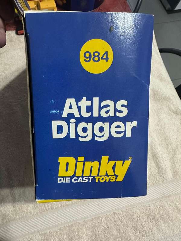 DINKY TOYS