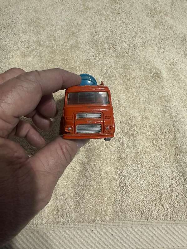 DINKY TOYS