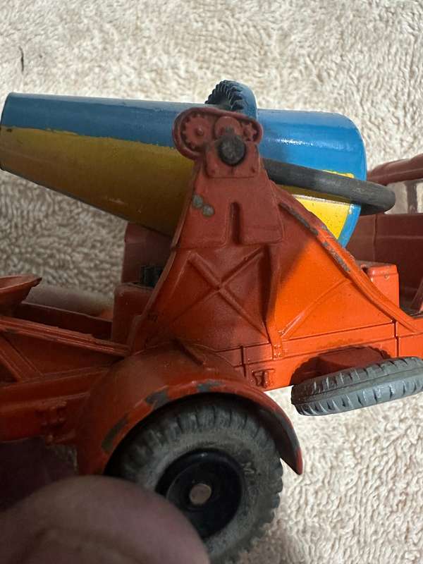 DINKY TOYS