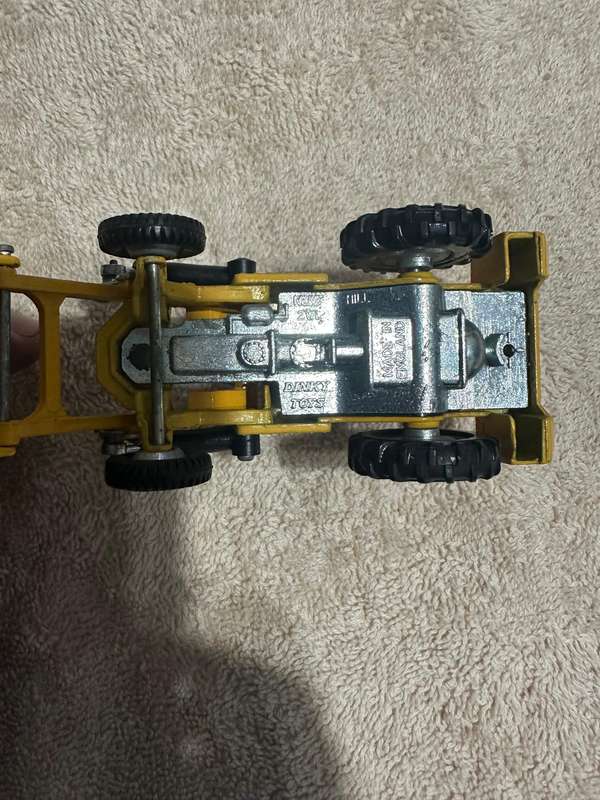 DINKY TOYS