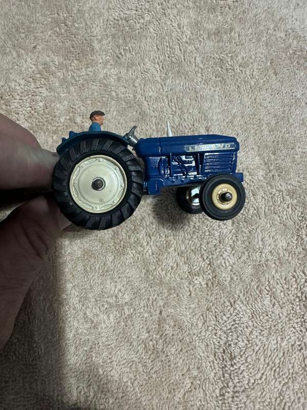 DINKY TOYS