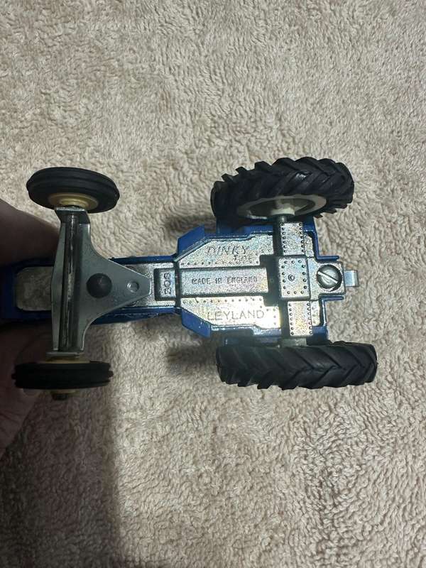 DINKY TOYS