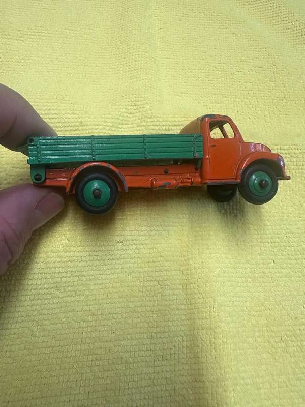 DINKY TOYS